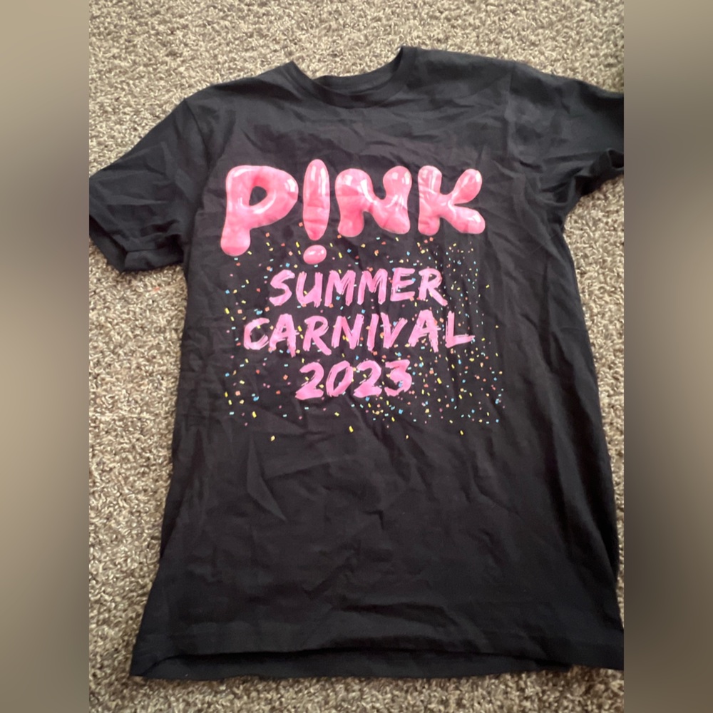 Women small pink summer carnival tor shirt NWOT